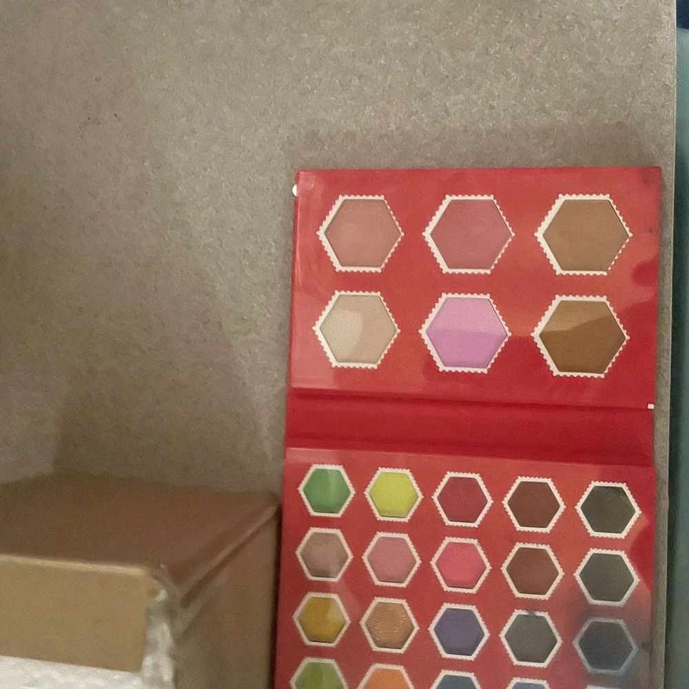 Profusion Cosmetics peanuts profusion